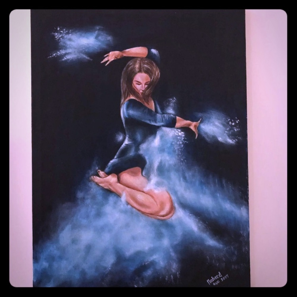 Lady Dancing with powder
